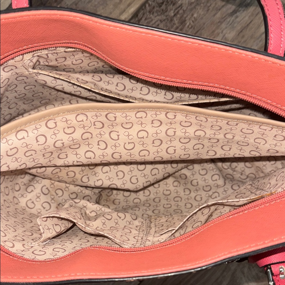 Guess Coral Tote with Floral Detail - Picture 6 of 8
